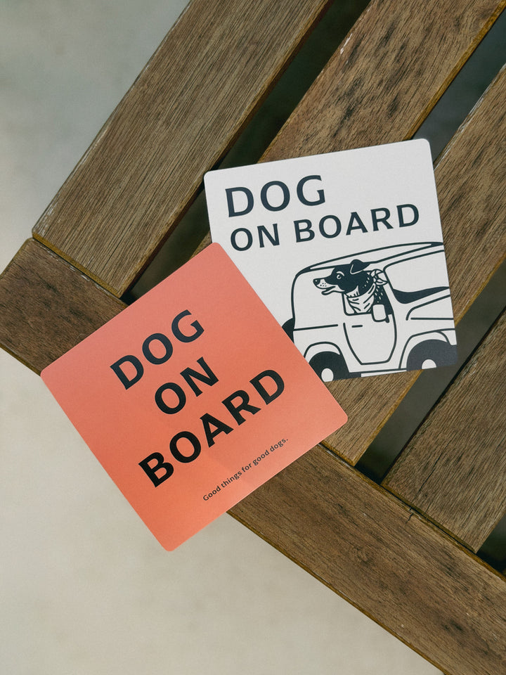 DOG ON BOARD 犬が乗ってます ステッカー